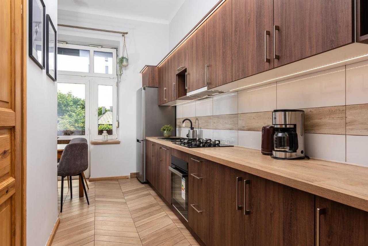 Classy Old Town Apartment - By Upstairs Краків Екстер'єр фото